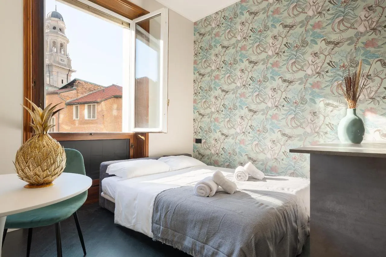 Apartment Hl Suite - Duomo, Galleria Unione 5 Milan